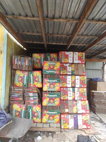 коробка сатам: Продаю банановые коробки. Около 1166 штук есть. Жаны эски аралаш