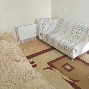 Uzunmüddətli kirayə evlər: Kirayə ev verilir Yeni Suraxanida yerləşir İki otaqlı həyət evi — 9