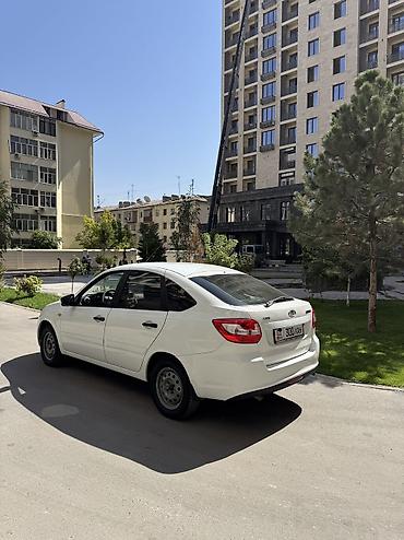 450000: ВАЗ (ЛАДА) Granta: 2016 г., 1.6 л, Автомат, Лифтбек — 3