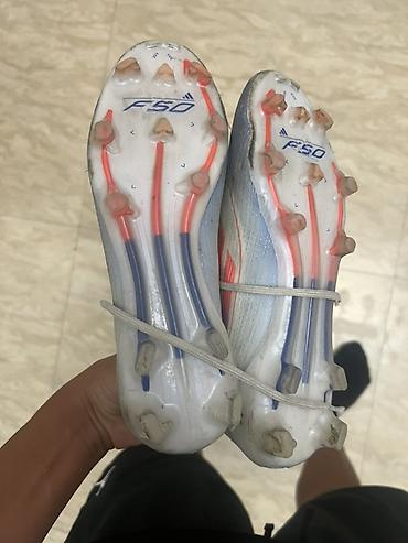 Butslar: Butslar Adidas, Ölçü: 39, Yeni — 1