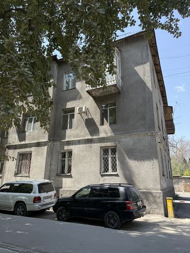 московская шопокова: 3 комнаты, 62 м², Сталинка, 3 этаж
