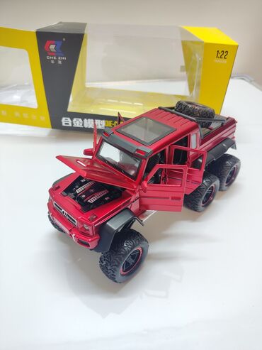 сила позитивного мышления: Масштабная модель внедорожника 6x6, CHE ZHI, серия Die-Cast. -