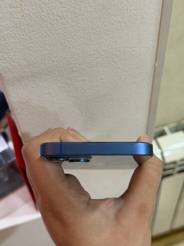 Apple iPhone: IPhone 13, 128 GB, Mavi, Face ID, Simsiz şarj — 6