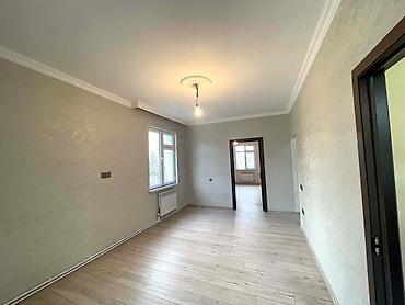 gence satilan evler: Bakı, Yasamal, 2 otaqlı, Köhnə tikili, m. İnşaatçılar, 55 kv. m — 9