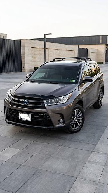 Toyota Highlander: 2019 г., 3.5 л, Автомат, Гибрид, Кроссовер