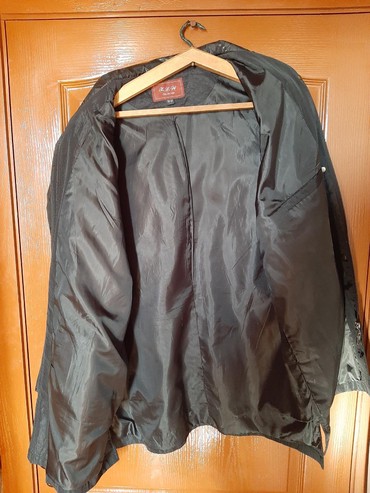 geyimləri: Женская куртка 3XL (EU 46), цвет - Черный