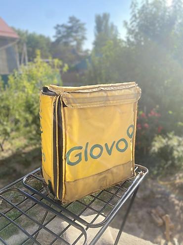 Аксессуары: Термосумка/рюкзак курьера Glovo - Формат: короб-рюкзак для доставки — 1