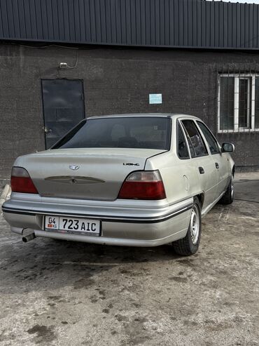 Daewoo: Daewoo Nexia: 2005 г., 1.6 л, Механика, Бензин, Седан