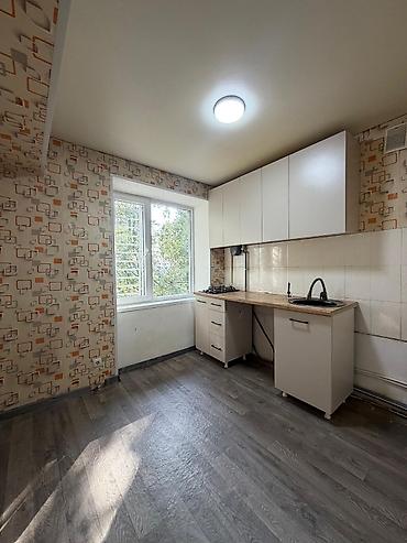 Продажа квартир: 1 комната, 32 м², Чекиш-Ата рынок Индивидуалка, 5 этаж, Косметический ремонт — 1