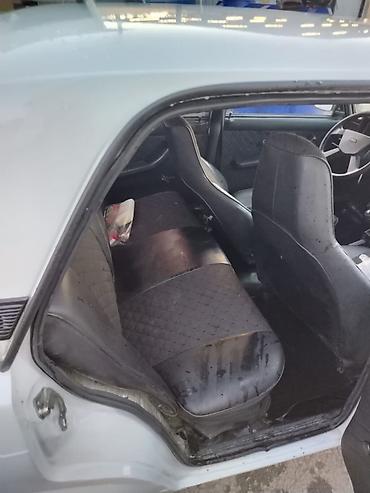 lada vaz 2107: VAZ (LADA) 2107: 1.6 l | 2009 il Sedan — 4