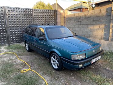 авто соболь: Volkswagen Passat: 1991 г., 1.8 л, Механика, Бензин, Универсал