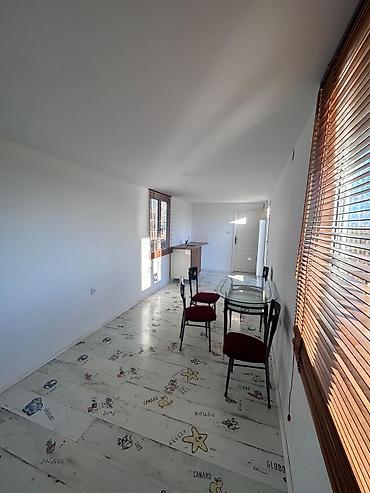 Kancelarija: Stambeni/kancelarijski kontejner – izolovan, dimenzije L 10,30 m x W — 11