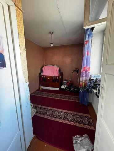 Продажа квартир: 3 комнаты, 54 м², Индивидуалка, 4 этаж, Старый ремонт — 1