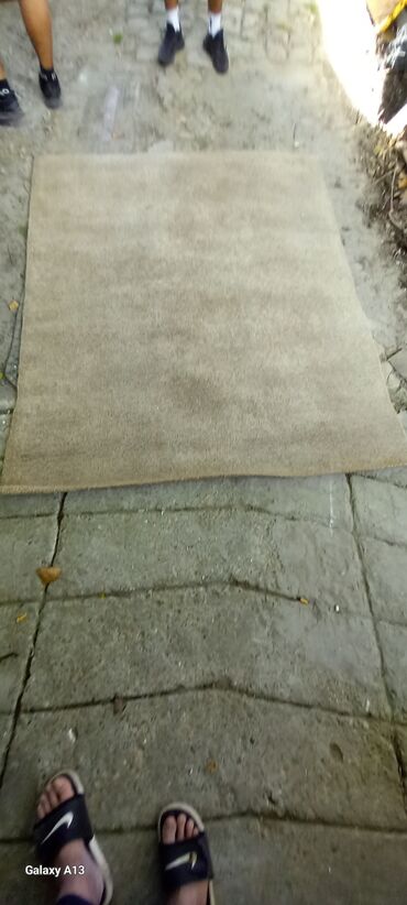 Tepisi i prostirke: Tepisi polovni od 1500din do 4000din i polovan namestaj Zemun za sve — 18