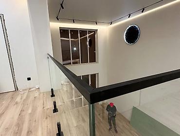 Обшивка лестниц: Обшивка лестниц Материал: Другой материал, Бесплатный замер — 16