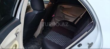 Toyota: Toyota Corolla: 1.8 l | 2010 il Sedan — 7