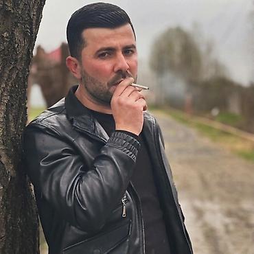 dəri kurtkalar kişi: Günlük iş axtarıram wahatsap 0515789502 ancaq wp — 1