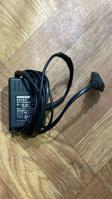 Mikrofonlar: İşlənmiş Simli Mikrofon Shure, Ödənişli çatdırılma, Ünvandan götürmə — 8