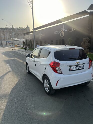 оборудование для автомойки цены в бишкеке: Chevrolet Spark: 2017 г., 1 л, Автомат, Бензин