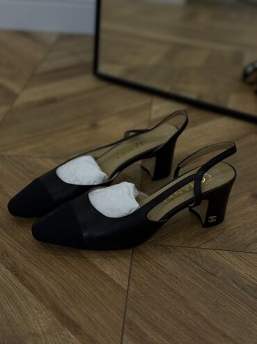 замшевые туфли вечерние: Туфли, 37, Chanel, Жаңы, түсү - Кара, Өзү алып кетүү