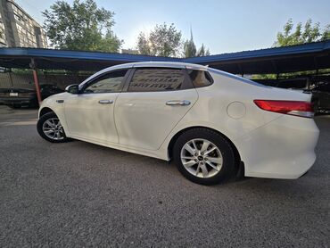 рассрочка авто без первоначального взноса: Kia K5: 2017 г., 2 л, Автомат, Газ, Седан