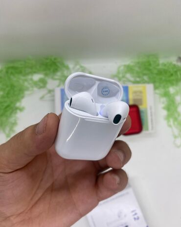 Qulaqcıqlar: Yeni Simsiz (Bluetooth) Qulaqcıqlar, Apple -da lalafo.az — 8 Qulaqcıqlar: Yeni Simsiz (Bluetooth) Qulaqcıqlar, Apple — 8