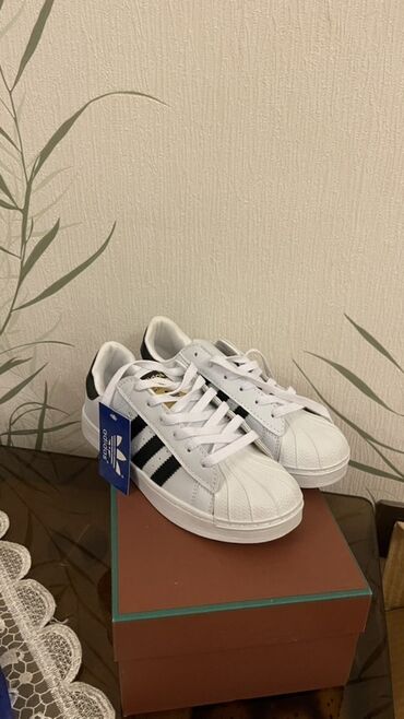 gün eynekleri: Məhsul: Adidas Originals Superstar (ağ/qaradərə) - Klassik “shell