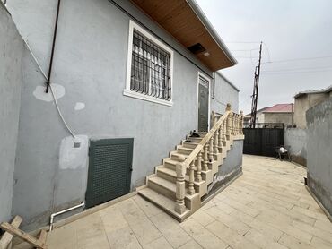 Həyət evləri və villaların satışı: Binəqədi qəs. 2 otaqlı, 65 kv. m, Yeni təmirli