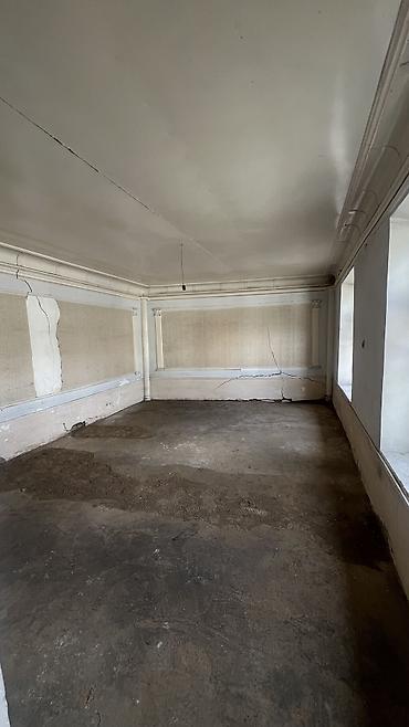 Продажа коттеджей и домов: Областная Больницага жакын жерден ПСО абалында жер үй сатылат — 15