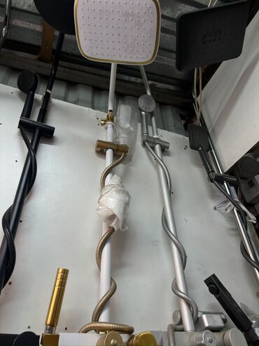 бачок для душа летнего: Держатель для душа, Матовое покрытие, Белый