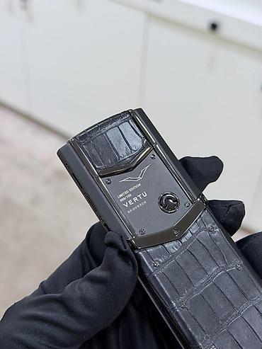 telefon nomreleri: Vertu 4 GB, rəng - Qara, Düyməli — 10