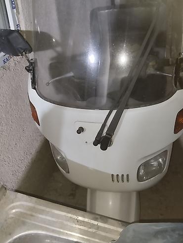 Скутер Honda Gyro Canopy (трицикл с крышей и лобовым стеклом) at lalafo.kg Скутер Honda Gyro Canopy (трицикл с крышей и лобовым стеклом)