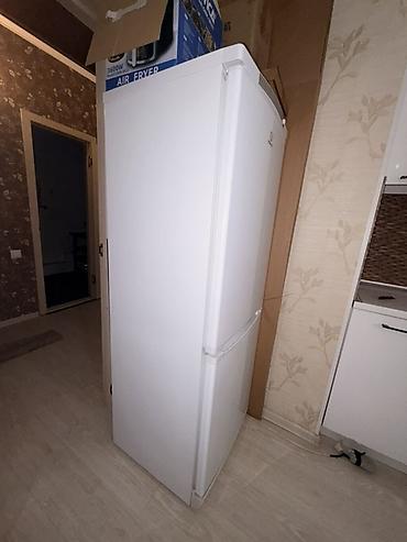 марожный сех: Холодильник Indesit, Б/у, Двухкамерный, 170 * — 2