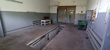 car parking: Сдаю Помещение целиком под 4 и более бокс(а), 250 м², Смотровая яма — 4