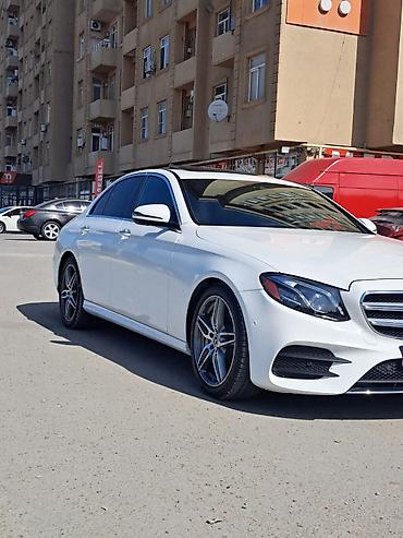 Mercedes-Benz: Mercedes-Benz E-Class: 2 l | 2019 il Sedan — 6