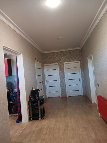 apartman tipli evler: 3 otaqlı, 121 kv. m, Kredit yoxdur, Orta təmir