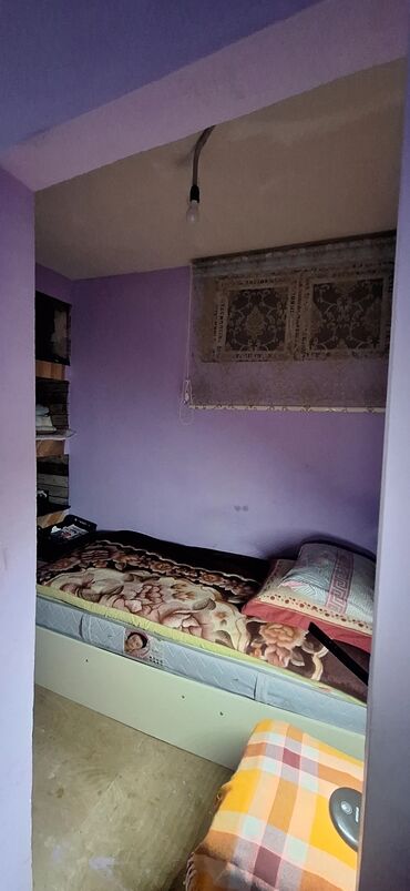 Həyət evləri və villaların satışı: Həyət evi 4 otağ zal və mətbəx ev Sabunçuda yerləşir 155 nöm Məktəbin -da lalafo.az — 14 Həyət evləri və villaların satışı: Həyət evi 4 otağ zal və mətbəx ev Sabunçuda yerləşir 155 nöm Məktəbin — 14