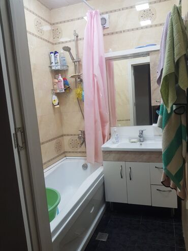 Köhnə tikili: Bakı, 8-ci kilometr, 3 otaqlı, Köhnə tikili, m. Neftçilər, 85 kv. m — 13