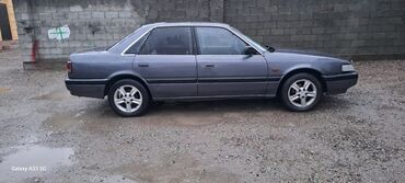 Mazda: Mazda 626: 1988 г., 2.2 л, Механика, Бензин, Седан