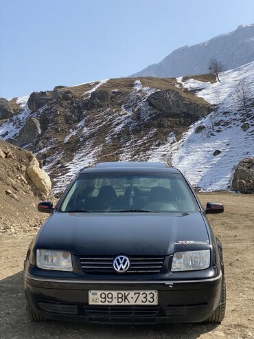 volkswagen jetta седан: Volkswagen Jetta: 2 l | 2004 il Sedan