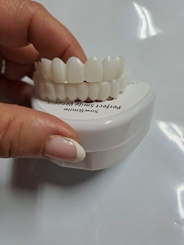 Ostali medicinski proizvodi: Snap on Smile navlake za zube Cena:2000din/gornja ili donja na lalafo.rs — 2 Ostali medicinski proizvodi: Snap on Smile navlake za zube Cena:2000din/gornja ili donja — 2