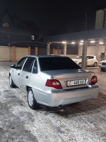 нексия 1 жалал абад: Daewoo Nexia: 2011 г., 1.5 л, Механика, Бензин, Седан