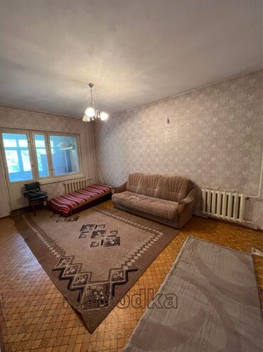 квартира 8 мкр в Кыргызстан | Долгосрочная аренда квартир: 1 комната, 34 м², 105 серия, 2 этаж, Центральное отопление