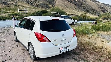 тиида: Nissan Tiida: 2007 г., Автомат, Бензин, Хэтчбэк — 4