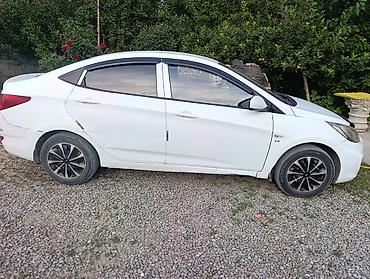 Продажа авто: Hyundai Solaris: 2013 г., Бензин, Седан — 3