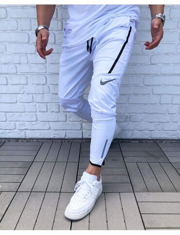 Trenerke: Cena 2300 dinara 
Mokra likra 
Veličine S M L XL XXL — 8