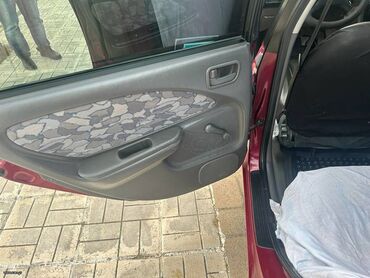 Toyota: Toyota Avensis: 1.6 l. | 1999 έ. Λιμουζίνα — 9
