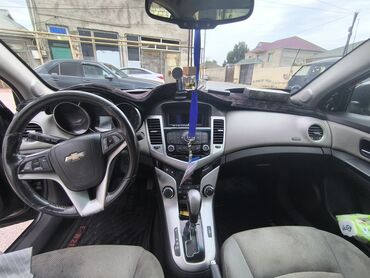 Digər avtomobil ehtiyat hissələri: Xarice getmeyim ile elagedar satiram. Qara rəngli Chevrolet Cruze