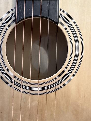 gitara: Akustik gitar – dreadnought korpus, cutaway (kalka) dizaynı - Korpus — 5
