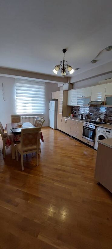 Uzunmüddətli kirayə mənzillər: Nizami rayonu,Koroğlu metrosu,Yeni tikilinin 8-ci mərtəbəsində,3 — 6